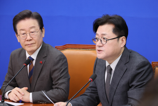 홍익표 더불어민주당 원내대표가 29일 국회에서 열린 최고위원회의에서 발언하고 있다. 연합뉴스.